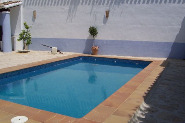 www.almedinillarural.com